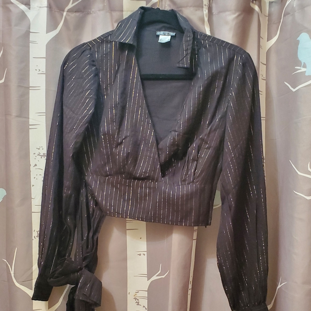 Venus Metallic Stripe Crop Top - Picture 5 of 7